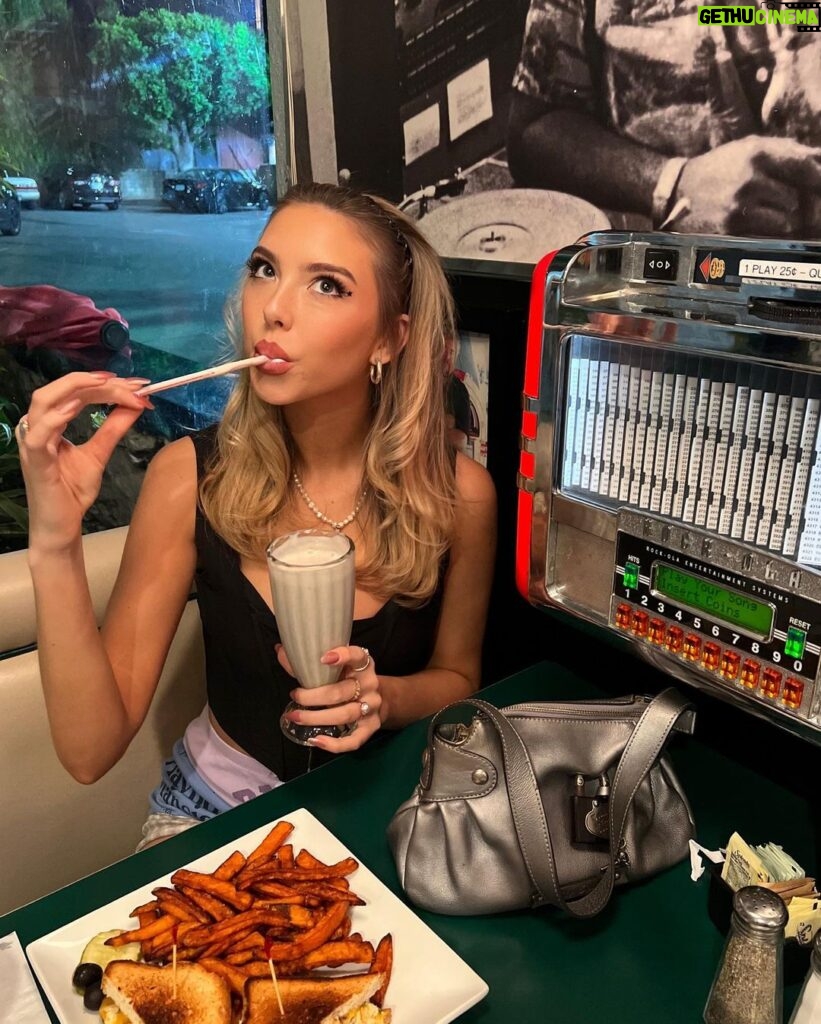 Raelynn Harper Instagram - my milkshake brings all the boys to the yard