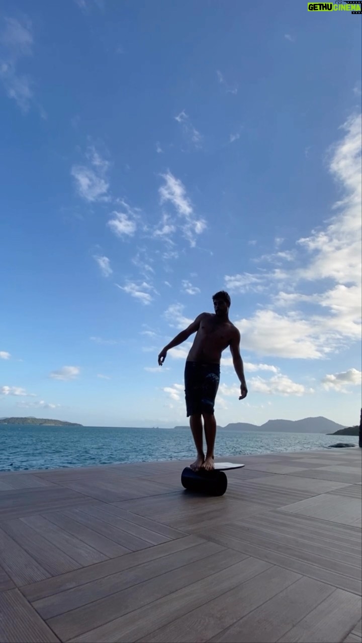 Rafael Vitti Instagram - No waves, no problem ✌🏼✨