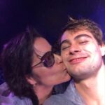 Rafael Vitti Instagram - Amor que não cabe no peito!! Encho o peito pra dizer que você é maravilhosa!! Devo tudo a você! Rainha ♥️✨🙏🏼 obrigado por ser minha mãe