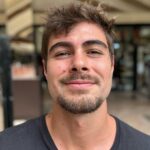 Rafael Vitti Instagram – Me despedindo do Hélio e de Terra e Paixão! Hoje tem o último capítulo!! Não percam ✨