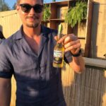 Rafael Vitti Instagram - Isso é #ThisIsLiving sim ou com certeza? Corona Sunsets trazendo muito sol e uma energia maravilhosa!!! ✨🙏🏼🌅 @coronabrasil #CoronaSunsets #ThisIsLiving #Bebacommoderação #publi Praia Da Macumba Rio De Janeiro