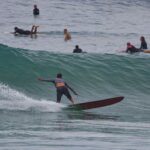 Rafael Vitti Instagram - Feriadão, um milhão de surfistas na água… Sobrou essa esquerdinha pra mim 🥹🥹 Imagens : @lulu_morenna Praia da Macumba