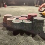 Rafael Vitti Instagram - Começo, meio e fim. 🙌🏽✨🃏 Último poker do ano com a rapaziada, acabei levando depois de 7 horas de torneio. Comprovando que o estudo tá valendo a pena. 😬