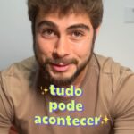 Rafael Vitti Instagram - #BASTIDORES 🤳 Esse Hélio... ai, ai! 😍 Convidamos o @rafaavitti para reagir a comentários inusitados sobre ele e seu personagem em #TerraEPaixão. Corre aqui, @tatawerneck 🧡😂 #TweetsProibidões