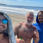 Rafael Vitti Instagram - Bons momentos, boas conversas, boas risadas, boas ondas e rangos maravilhosos!!! Sem palavras pra tu meu amigo @andrebarrosrtmf Viagem que vai ficar guardada pra sempre na memória!! Muito obrigado por tudo 🍻✨🙏🏼🌊