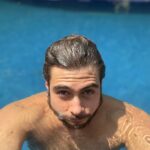 Rafael Vitti Instagram - Sol e água fresca. Folguinha boa no meio da semana! Dedico os registros ao meu amor que foi pro estúdio e vai gravar 15 cenas hoje até 21h 😂🫶🏼 @tatawerneck