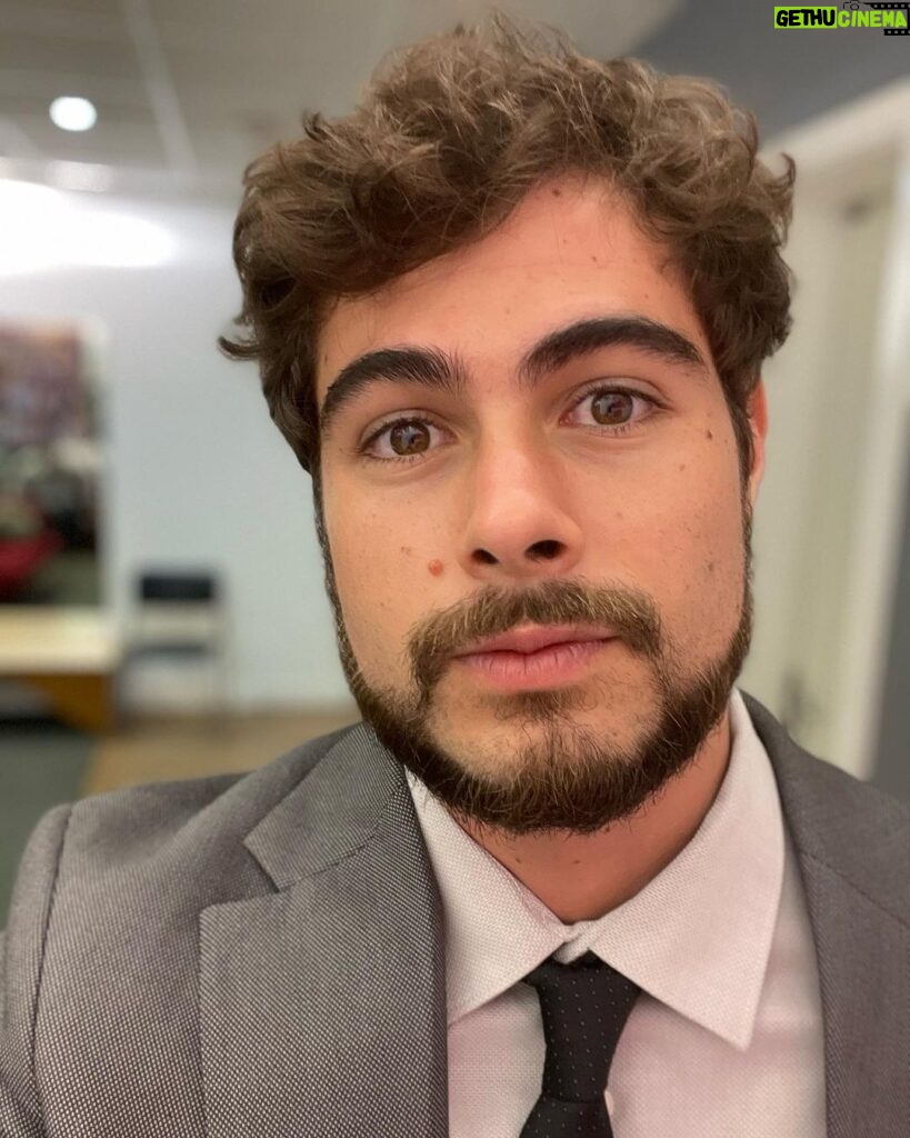 Rafael Vitti Instagram - Ta acabando… 🥲✨ #TerraePaixão Estúdios Globo