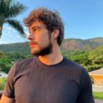 Rafael Vitti Instagram - No meio da conversa o @leandrolimale fala “ fica parado aí que tá uma luz bonita” . 🤳