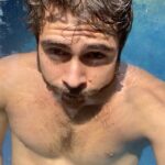 Rafael Vitti Instagram - Sol e água fresca. Folguinha boa no meio da semana! Dedico os registros ao meu amor que foi pro estúdio e vai gravar 15 cenas hoje até 21h 😂🫶🏼 @tatawerneck