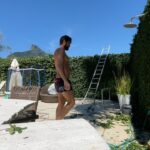 Rafael Vitti Instagram - Sol brilhando no Rj, treinão de perna e uma boa nadada no mar! Agora, partiu estúdio🎬☀️💦🏋🏽🏖️ Rio de Janeiro, Rio de Janeiro