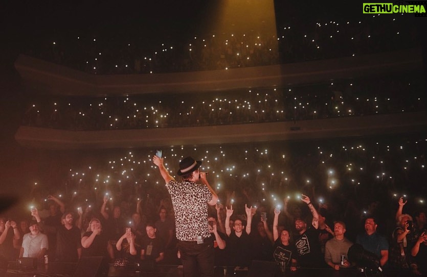 Raine Maida Instagram - #thewonderfuture wrapped in beautiful Montreal last night. Some memories @here. Our most ambitious tour. Ever. Holograms. Singularity. Virtual life collabs on stage. American inventor/futurist Ray Kurzweil’s positive predictions on the future. In a time where dividing us is the message. Hate is what sells we tried for hope. A glimpse into the future which is unwritten but brightly lit. To Eveyone behind the scenes that worked tirelessly. Thank you. To the fans.I. Am. Humbled. Your dedication to this band is not lost on me. ♥️🖤 📸 @lindseyblane Toronto, Ontario