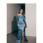 Raisa Andriana Instagram – Momen nyanyi Bahasa Kalbu x Bersinar. Udah lama banget ngga sih lagu Bersinar aku sampe ngafalin lagi bagannya 🤣 Dreaming in shades of blue gown by @yoss_bridal_couture 🩵

Makeup // @ferryfahrizal 
Hair // @ibaayy___ 
Styled // @elcofrebliaman 
Photo // @high_iso