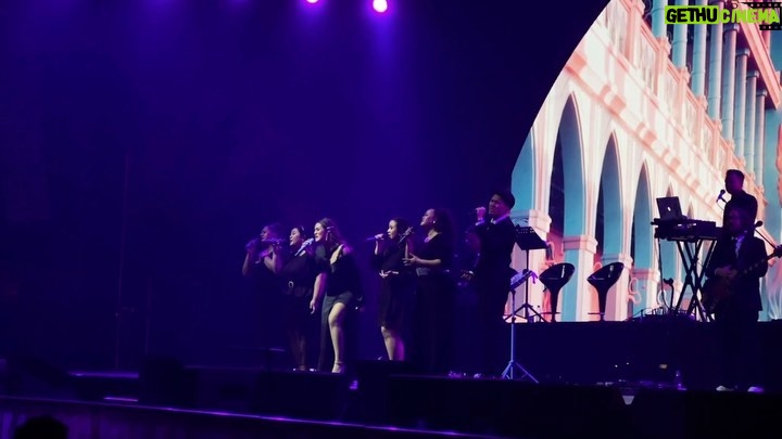 Raisa Andriana Instagram - KL and your amazing energy. We had soooo much fun on stage, you guys have no idea!! More photos coming soon.. THANK YOUUUU!!