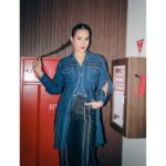 Raisa Andriana Instagram – Batam left us speechless. Setelah sekian tahun gak kesini, kemarin kita dikasih sambutan yang begitu meriah. Penonton full berdiri full goyang full nyanyi, what else could we ask for? You guys r the best! THANK YOU BATAM!

Makeup // @ferryfahrizal 
Hair // @ibaayy___ 
Styled // @elcofrebliaman 
Photo // @claudianrh