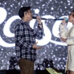Raisa Andriana Instagram - Mengawali panggung bulan ini di Pontianak. Maafkan untuk postingan yang selalu telat inii. Love you guys! Makeup // @ferryfahrizal Hair // @ibaayy___ Stylist // @elcofrebliaman Photo // @nareend