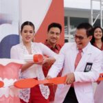 Raisa Andriana Instagram - Celebrating Bulan Kesehatan Gigi Nasional bersama @tanyapepsodent di FKG UGM! Dalam rangka BKGN 2023 kamu bisa dapat perawatan gigi GRATIS: scaling, pencabutan sederhana, penambalan sederhana & preventive dentistry GRATIS di seluruh FKG & RSGM di Indonesia! Selama bulan September - Februari 2024. Yuk, manfaatkan perawatan gigi GRATIS sekarang! Cek jadwalnya di bit.ly/BKGN-2023 Kamu juga bisa konsultasi dokter gigi GRATIS dengan scan QR code yang terdapat di pack Pepsodent Pencegah Gigi Berlubang atau bisa hubungi secara langsung via WA Tanya Pepsodent +62 878-8876-8880 ya! #BKGN2023 #SenyumIndonesia Gigi Kuat, Mulut Sehat