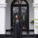 Rajisha Vijayan Instagram - 🖤 Outfit: @bunastudio Styling: @styledbysmiji Photography: @jiksonphotography Glam: @laxmi_saneesh Assisted by : @siraj_saleem_ Location: @azora.hotels