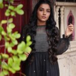 Rajisha Vijayan Instagram - Gazing at you in your feed 🖤 Outfit: @bunastudio Styling: @styledbysmiji Photography: @jiksonphotography Glam: @laxmi_saneesh Assisted by : @siraj_saleem_