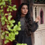Rajisha Vijayan Instagram - Gazing at you in your feed 🖤 Outfit: @bunastudio Styling: @styledbysmiji Photography: @jiksonphotography Glam: @laxmi_saneesh Assisted by : @siraj_saleem_