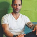 Ramin Karimloo Instagram - Interview for @unclearmag October issue. 📷 @camiliberty 🖊️ @mikalawten