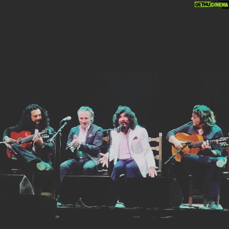 Rancapino Chico - 732 Likes - Os estoy leyendo y viendo todo lo q compartís...
Os quiero mis @rancapineros Sois los mejores.. ❤️🌲🤗
Seguimos en el camino.. Hoy destino SIERRA DE HUETOR..
Han sido unos días inolvidables junto con mi gran equipo..
ANTEQUERA, OJEN Y MEDINA DE RÍOSECO
Os llevo en mi corazón.. ❤️❤️
3 📷 @cienxcienflamenco
4 y 5 📷 @chuchiguerra