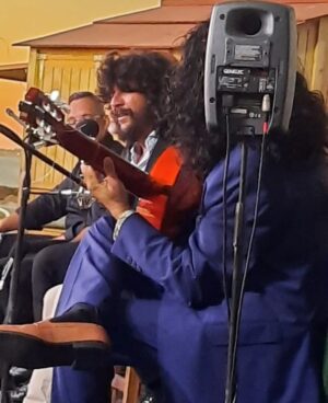 Rancapino Chico Instagram - Despido con mucho cariño un mes de julio muy especial..

Mencionando estos 3 últimos días inolvidables junto con un pedazo de equipo...

MARCHENA, CASTILLO DE SANCTI PETRI
Y ALEDO.. OS LLEVO EN MI CORAZÓN SIEMPRE..

Mañana anunciaremos, mis actuaciones del mes de agosto.. 

Os quiero mis @rancapineros ❤️🌲🤗

1- 📷 @juliametro__  @metrostudio_
2- 📷 @dulcemente_eva