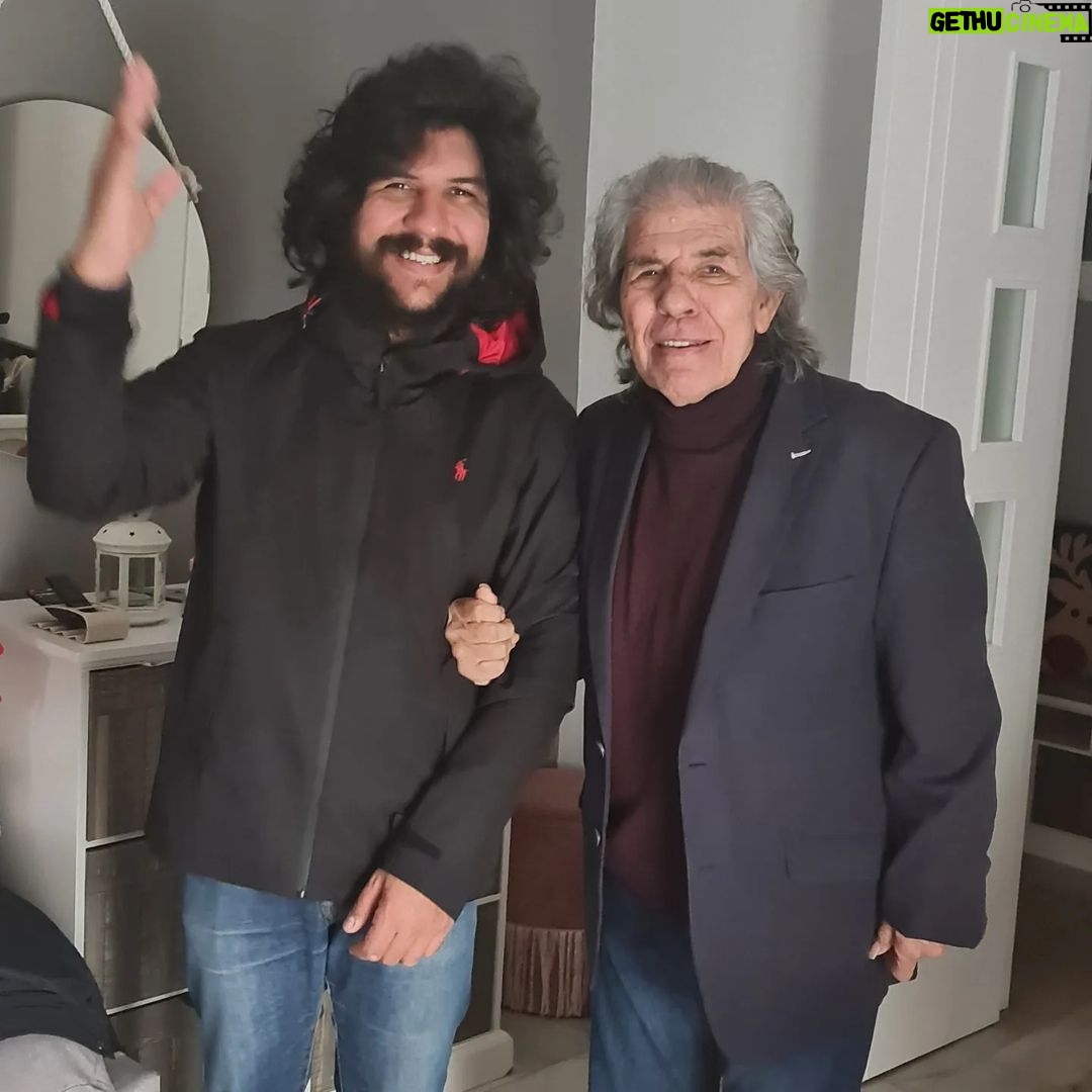 Rancapino Chico - 1.8K Likes - Mi Maestro y yo os deseamos todo lo mejor.. ❤️🌲