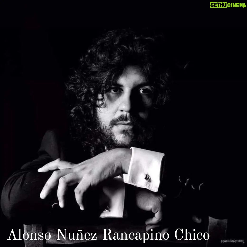 Rancapino Chico Instagram - #latingrammys2023 Tendré el lujo de dar una pincelada en COLABORACIÓN para la gran gala " El Flamenco es UNIVERSAL" en la Plaza de España de Sevilla el 13 de noviembre Al toque: @antoniohigueroguitarrista #latingrammys2023 #santalucíaUMW #santalucíaUniversalMusicWeek #elflamencoesuniversal 📷 @pacobarrosojerez