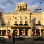 Randy Harrison Instagram - Some countries have national theaters. #hej #fruenfrahavet #ibsen Dramaten