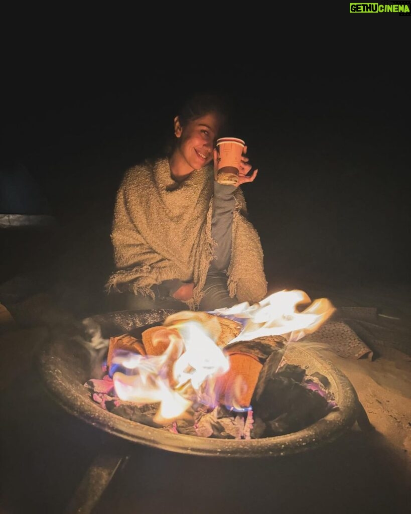 Ranjini Haridas Instagram - Happy Camper 😬 #dubaidiaries #desertcamp #campfire #underthestars