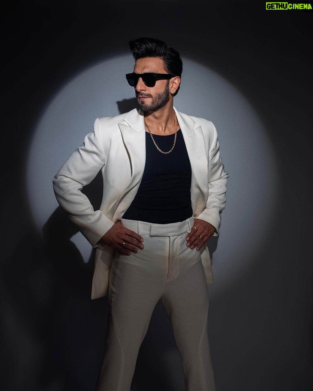 Ranveer Singh Instagram - 🤍 @tiffanyandco @franckmuller_mea