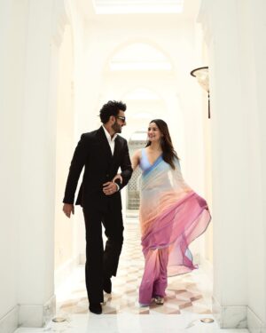 Ranveer Singh Instagram - 💞 Rocky Aur Rani 💞 @aliaabhatt @tiffanyandco 
#RRKPK