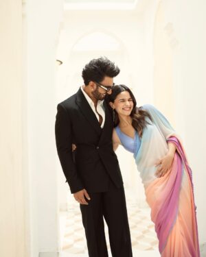 Ranveer Singh Instagram - 💞 Rocky Aur Rani 💞 @aliaabhatt @tiffanyandco 
#RRKPK