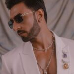 Ranveer Singh Instagram - 💎 @tiffanyandco #tiffanyandco #thetiffanylandmark @reliancebrandsltd
