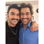 Ranveer Singh Instagram - Mera Mahi ❤️♾️ @mahi7781 #hero #icon #legend #goat #bigbrother
