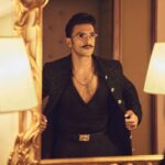 Ranveer Singh Instagram - Memorable evening 🖤 @redseafilm
