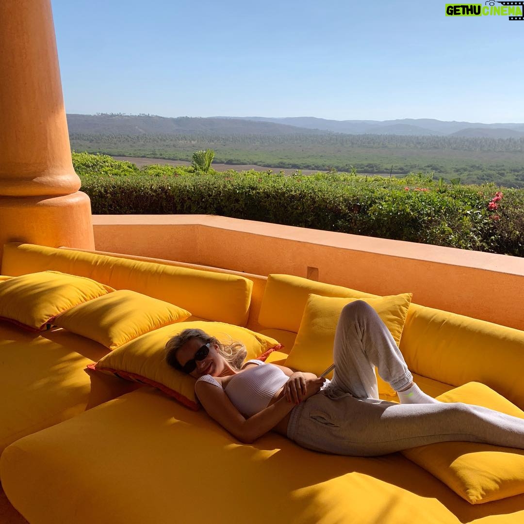 Raquelle Stevens Instagram - ☀️ Mexico