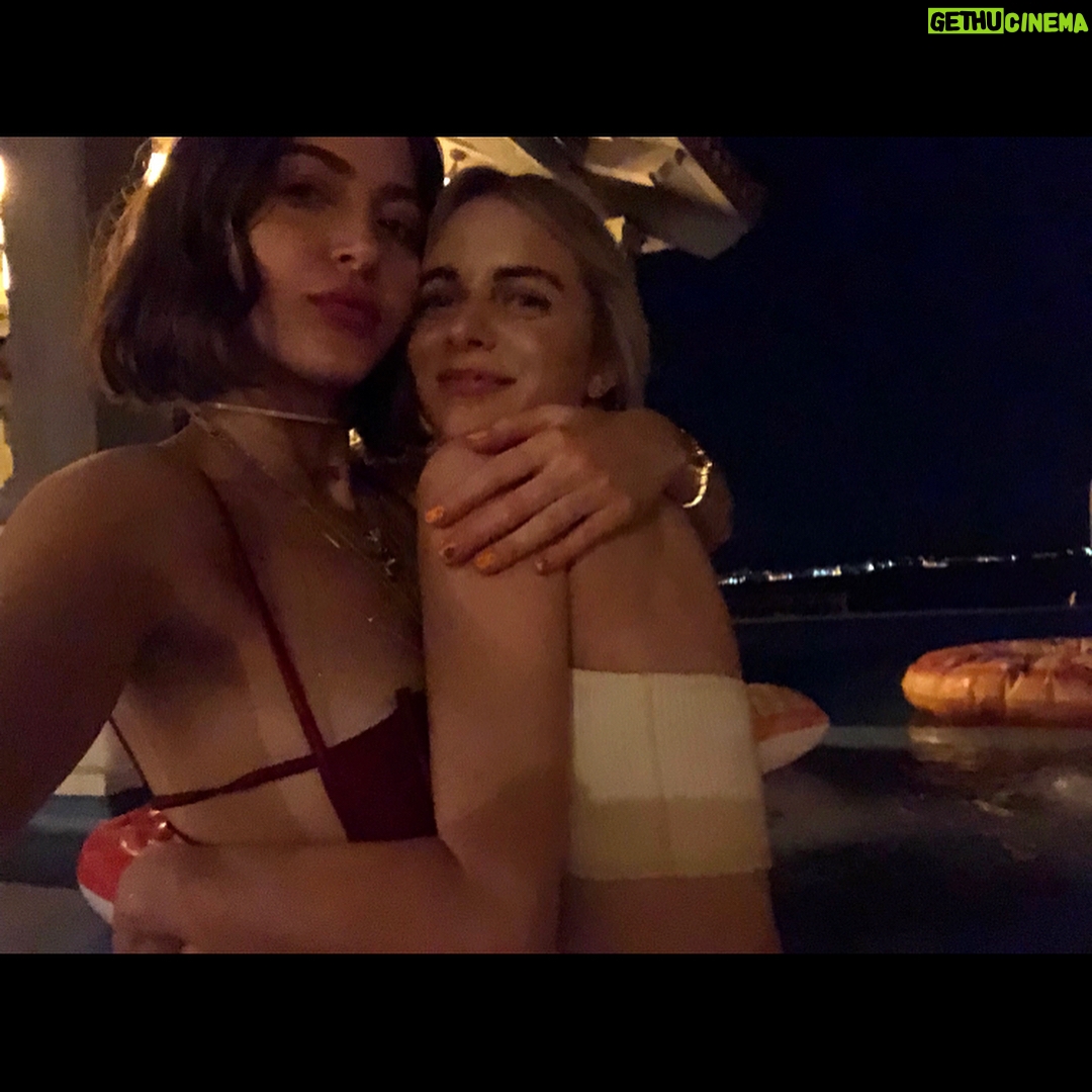 Raquelle Stevens Instagram - Happy Birthday @simihaze you are such blessings in my life! Your friendship means so much to me & Iβm beyond grateful for all our memories & more to come. No one like you! Love you always πππ―ββοΈπ