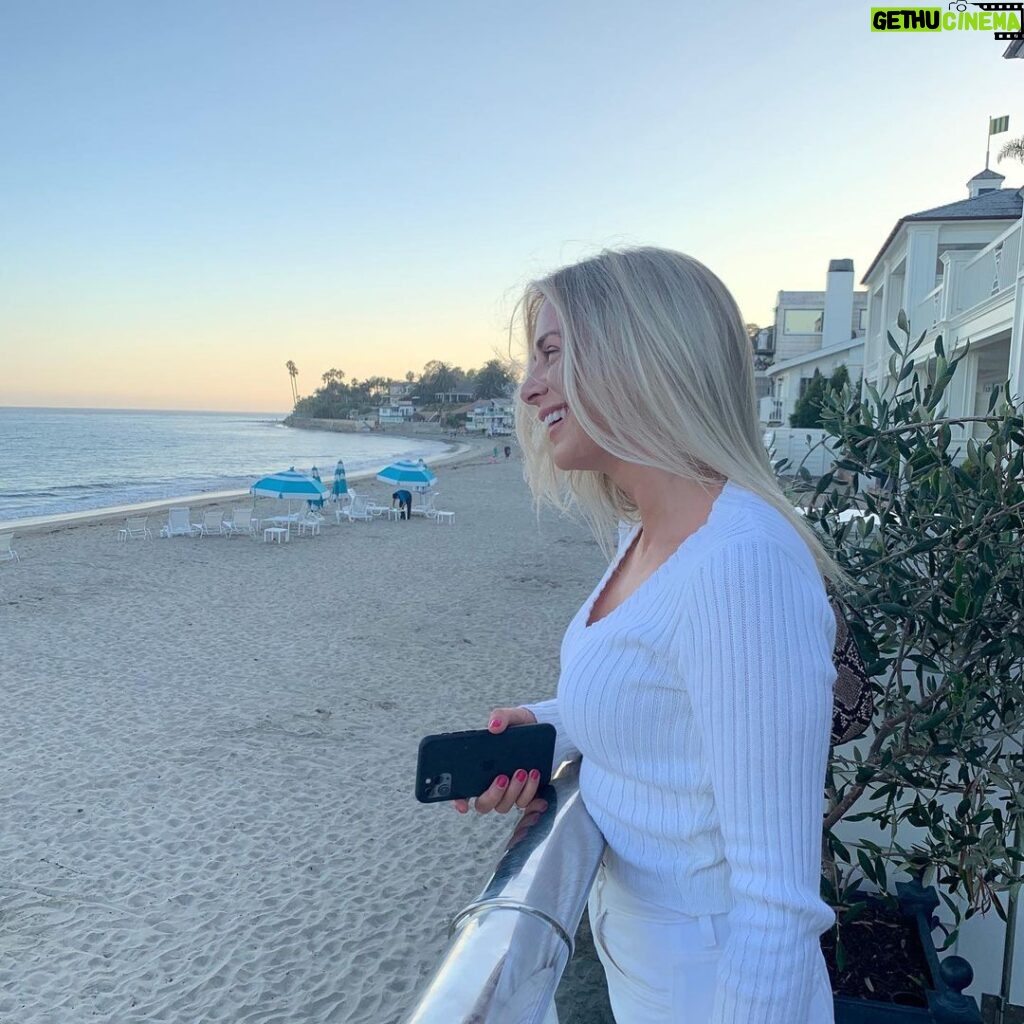 Raquelle Stevens Instagram - My happy place Montecito, California