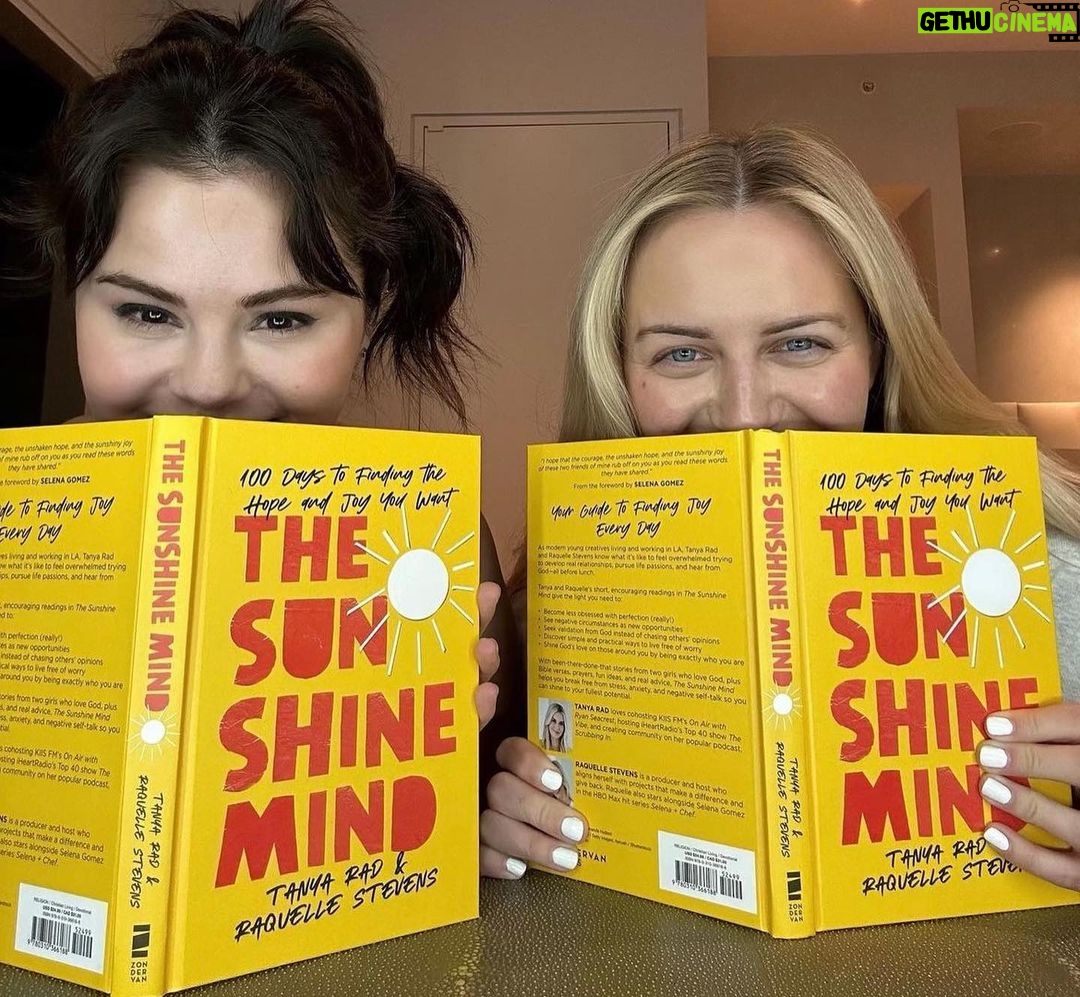 Raquelle Stevens Instagram - Some memories from this week! Grateful for all the love and support for The Sunshine Mind. Thank you so much 💛 New York, New York