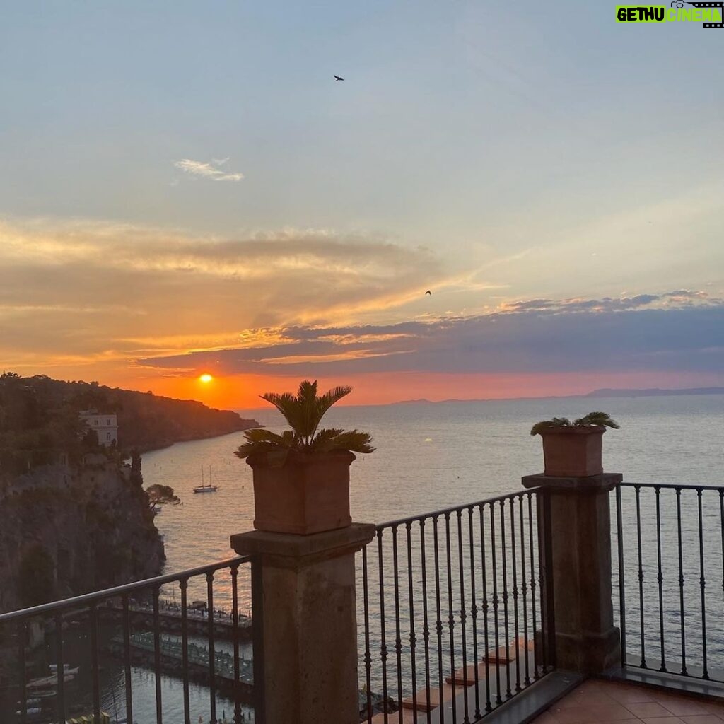 Raquelle Stevens Instagram - Last week 🤍 best memories with some of my favorite people in the 🌍 Amalfi Coast, Italy