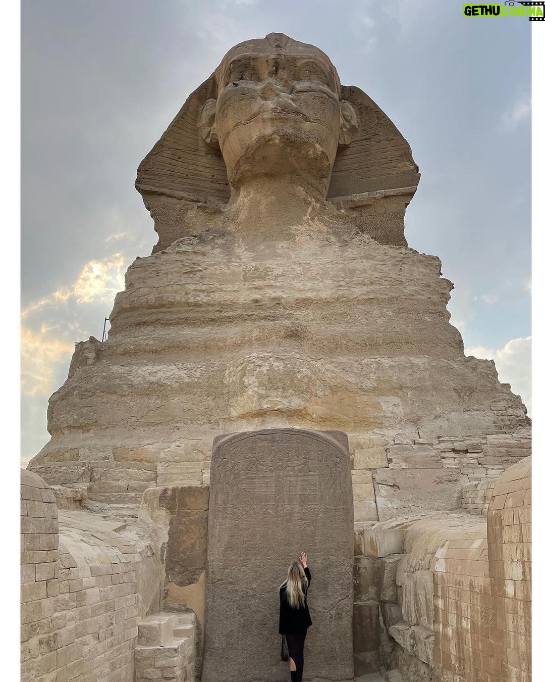 Raquelle Stevens Instagram - Just wow 🙏🏻 Pyramids Giza, Egypt