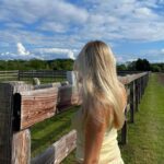 Raquelle Stevens Instagram - Farm life 🐎 England