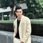 Rathanand Chanyachirawong Instagram – เด็กน้อยคนนั้นดูหงอยเหงา ในมือของเขามี #Weiner
