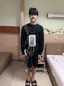 Rathanand Chanyachirawong Instagram - #fiberpunk2023 เป็นเกมแนวใหม่ เรื่องราวเกี่ยวกับหนุ่มพังค์หัวขบถที่มีอาการท้องผูกและต้องทานFiberเพื่อการขับถ่ายที่ดี
