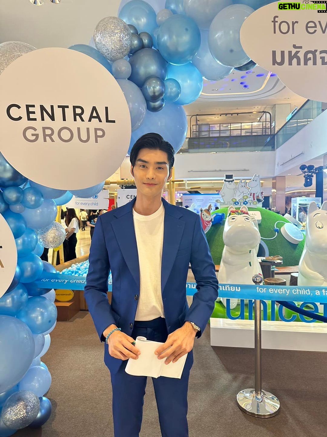 Rathanand Chanyachirawong Instagram - ยิ้มแย้มแจ่มใส กับงาน Central-UNICEF together for every child #UNICEF CentralWorld