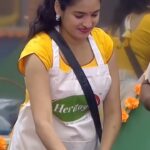 Rathika Rose Instagram - Bangaruuu kallaaa Bujjamooo COSTUME BY @aishwarya_label #rathikarose #biggbosstelugu #bigbosstelugu #starmaa #biggboss7telugu #bujjamma