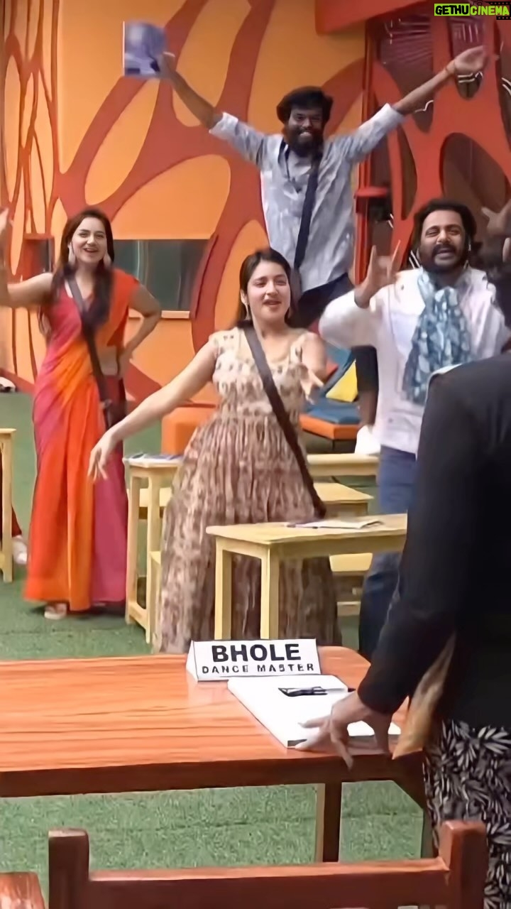 Rathika Rose - 32.1K Likes - VOTE for RATHIKA ROSE and make your voice count!
HOW TO VOTE 👇🏻
Login to Disney plus hotstar
* Search Biggboss Telugu 7
* Tap on vote
* Cast 1 vote to RATHIKA ROSE
* Give 1 missed call to 8886676908 (free)
COSTUME BY @laharikrishna.couture
JEWELLERY BY @aanvitrends
#rathikarose #biggbosstelugu #bigbosstelugu
#biggboss7telugu #biggbosstelugu2 #starmaa