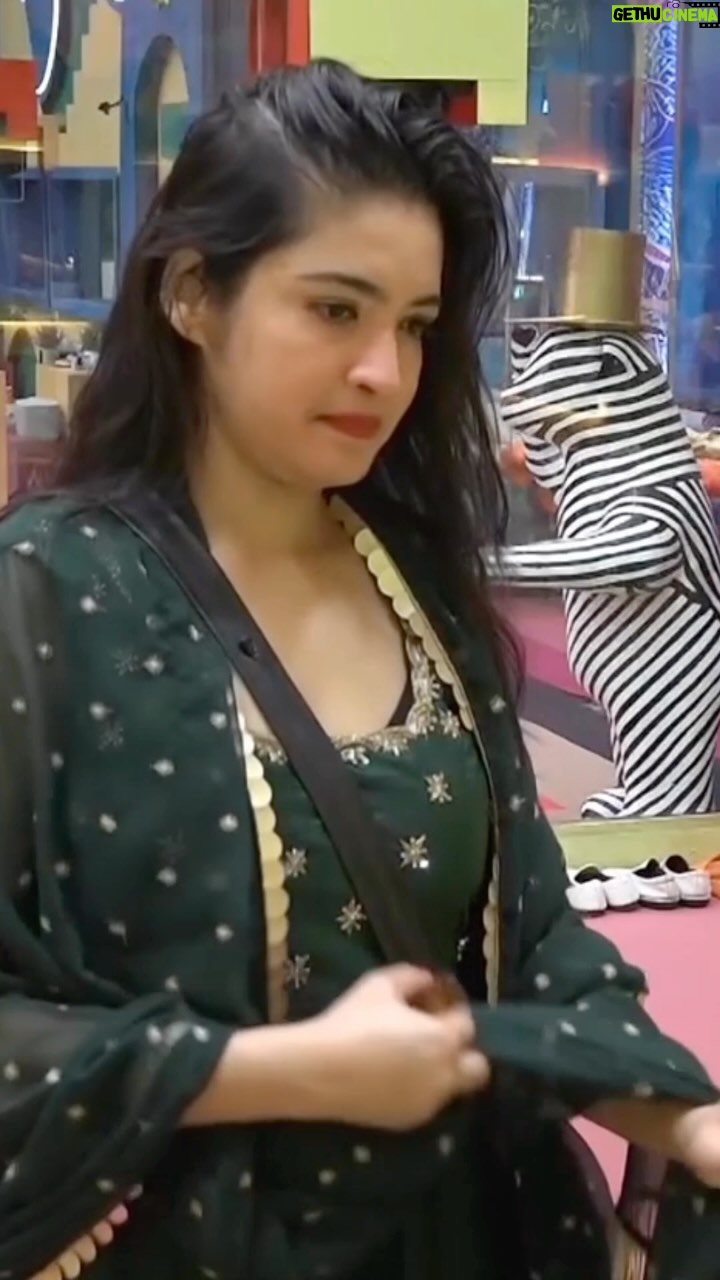 Rathika Rose - 29K Likes - Prettiest Queen 👸
COSTUME BY : @aishwarya_label
#biggbosstelugu #rathikarose #biggbosstelugu4 #biggboss7telugu #biggbosstelugu7 #starmaa