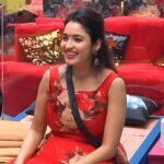 Rathika Rose Instagram - SMILING QUEEN COSTUME BY : @aishwarya_label #biggbosstelugu7 #biggbosstelugu #rathikarose #starmaa #biggbosstelugu3